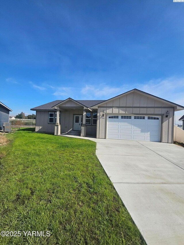 200 Ivone Dr, Sunnyside, WA 98944 - photo 3