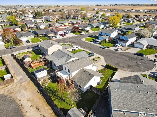 235 E Lilac Pl, Othello, WA 99344 - aerial perspective of suburban area