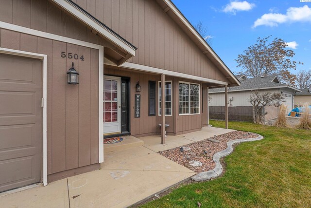 5504 Koufax Ln, Pasco, WA 99301 - view of doorway to property