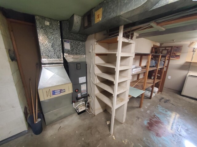 3011 W Hood Ave, Kennewick, WA 99336 - view of unfinished below grade area