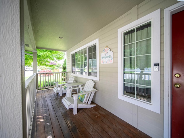 612 S Young St, Kennewick, WA 99336 - view of wooden porch