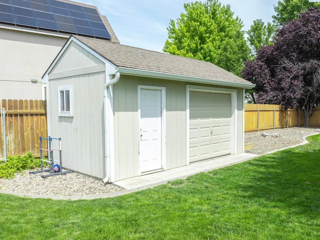612 S Young St, Kennewick, WA 99336 - garage with a storage shed