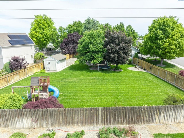 612 S Young St, Kennewick, WA 99336 - view of yard with an outbuilding