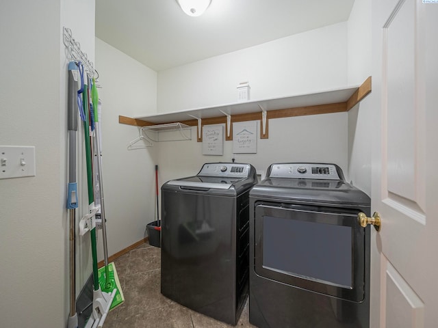 612 S Young St, Kennewick, WA 99336 - laundry room featuring washer and clothes dryer and tile patterned floors