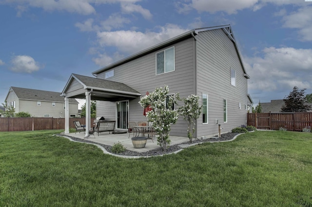 1390 Jade Ave, West Richland, WA 99353 - rear view of property featuring a patio area