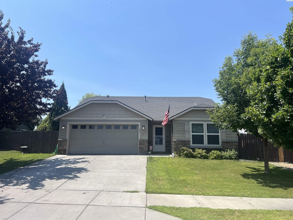 348 S Osborne St, Kennewick, WA 99336 - photo 1