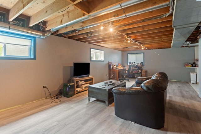 1506 Wilson St, Richland, WA 99354 - living room with wood finished floors and plenty of natural light