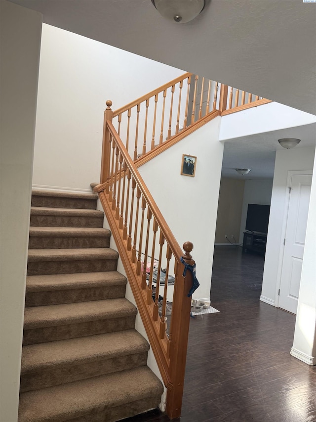 808 N Owen Ave, Pasco, WA 99301 - stairs featuring baseboards and wood finished floors