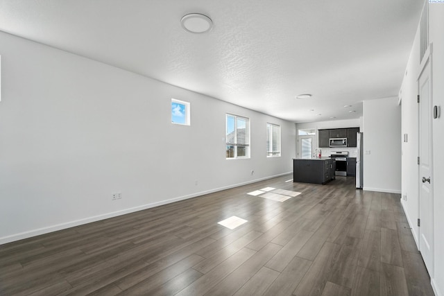 306 Tanzanite Ave, Grandview, WA 98930 - photo 3