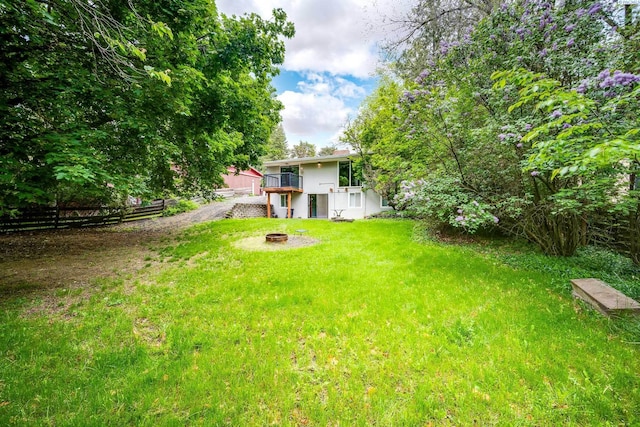 1315 NW Haven Cir, Pullman, WA 99163 - view of yard with a fire pit