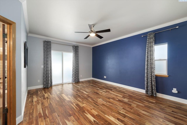 521 Eastgate Dr, Prosser, WA 99350 - unfurnished room featuring healthy amount of natural light, ceiling fan, wood finished floors, crown molding, and baseboards