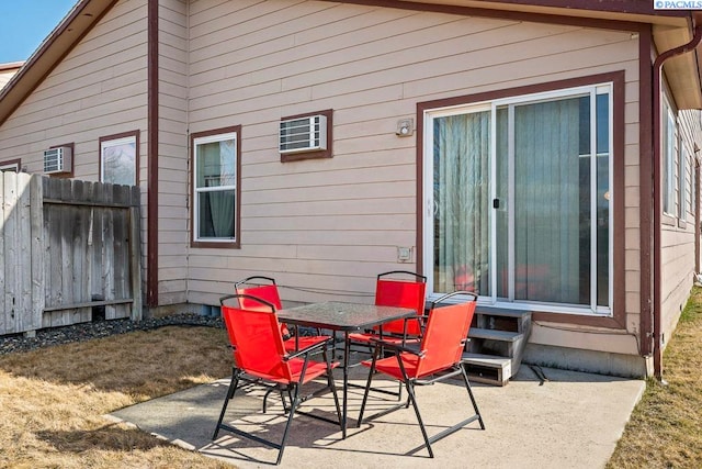 573-575 SE Shoemaker Pl, Pullman, WA 99163 - view of patio with entry steps and outdoor dining area