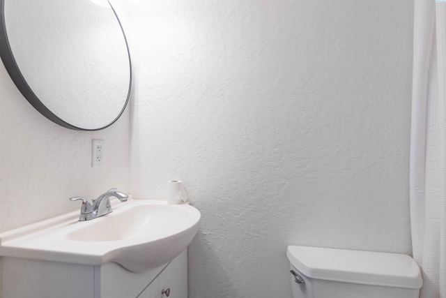 615 SW Winter Cir, Pullman, WA 99163 - bathroom featuring toilet and vanity