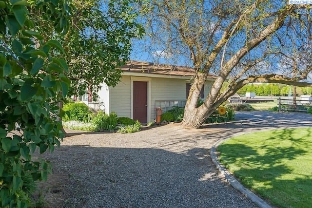 257 N Wamba Rd, Prosser, WA 99350 - view of yard