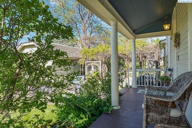 257 N Wamba Rd, Prosser, WA 99350 - view of porch