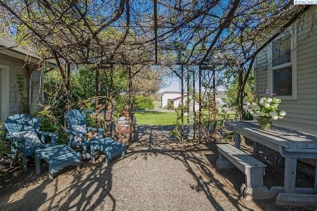 257 N Wamba Rd, Prosser, WA 99350 - view of yard