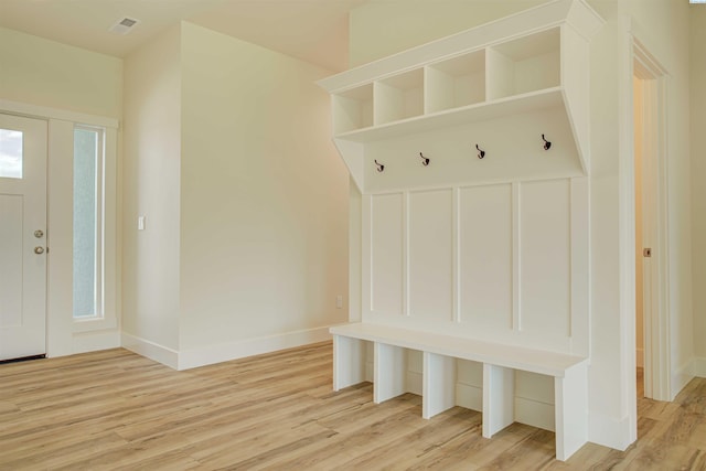 9418 Balflour Ct, Pasco, WA 99301 - mudroom with light wood-type flooring and baseboards
