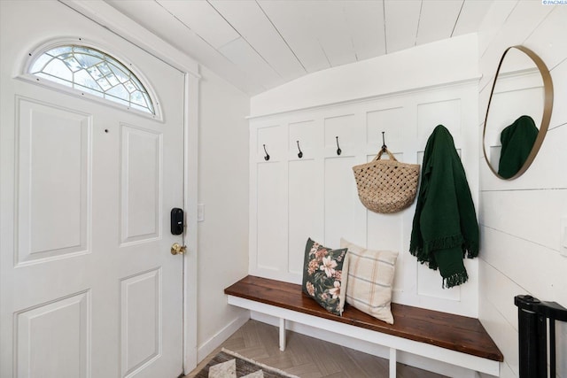 3011 W Hood Ave, Kennewick, WA 99336 - mudroom with vaulted ceiling and baseboards