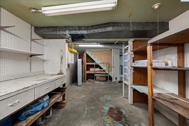 3011 W Hood Ave, Kennewick, WA 99336 - basement featuring stairs and a workshop area