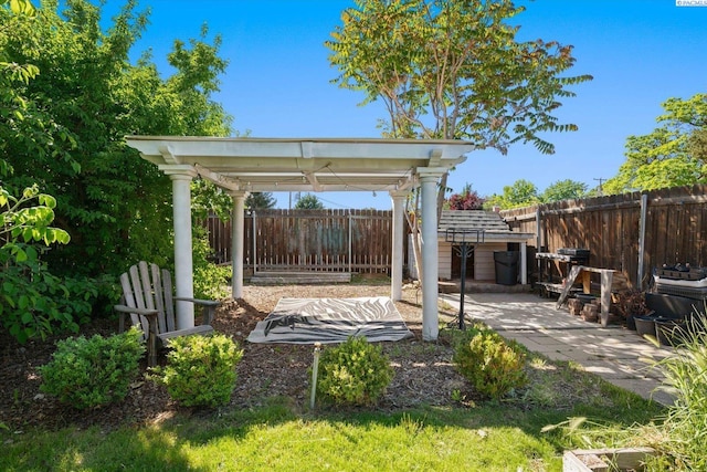 3011 W Hood Ave, Kennewick, WA 99336 - view of patio / terrace with a fenced backyard