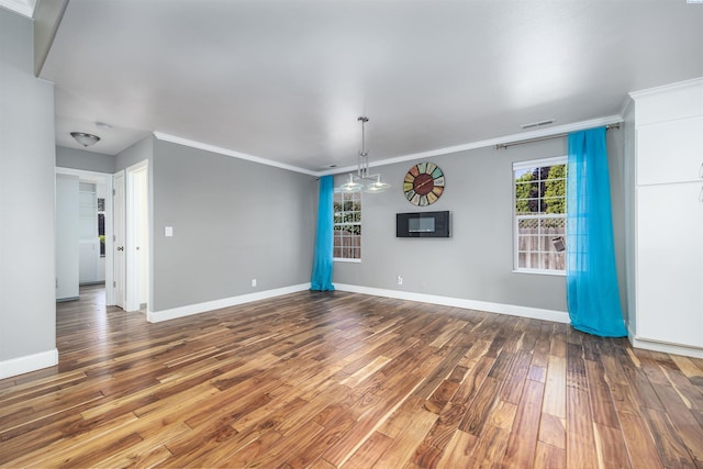 2532 W 32nd Ave, Kennewick, WA 99337 - empty room with hardwood / wood-style floors and ornamental molding