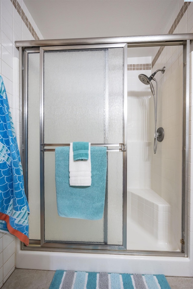 2532 W 32nd Ave, Kennewick, WA 99337 - full bathroom with a stall shower