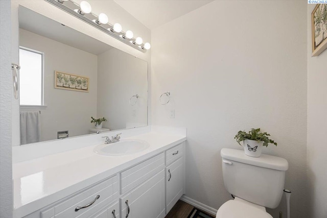 2132 Cascade Ave, Richland, WA 99354 - bathroom with vanity and toilet