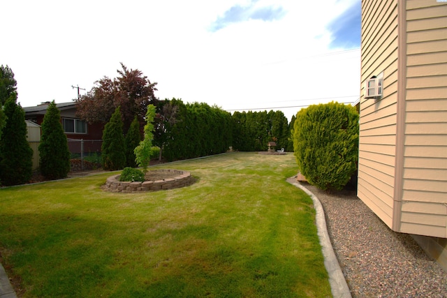 view of yard featuring fence
