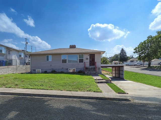 view of front of house with a front yard