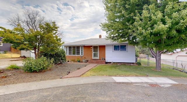 519 S Irby St, Kennewick, WA 99336 - photo 1