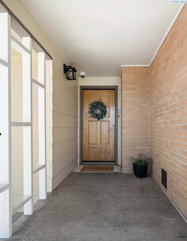 2115 W 8th Pl, Kennewick, WA 99336 - entrance to property featuring a security system