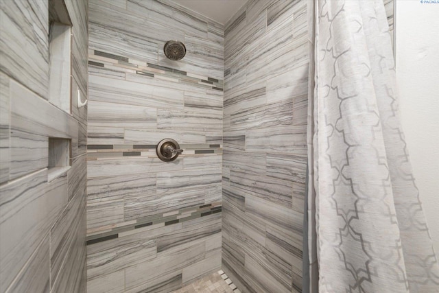 2115 W 8th Pl, Kennewick, WA 99336 - full bathroom with a tile shower