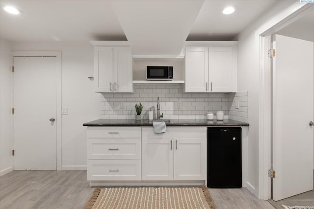 2115 W 8th Pl, Kennewick, WA 99336 - kitchen with light wood-type flooring, decorative backsplash, white cabinets, dark stone countertops, and recessed lighting