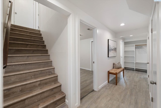 2115 W 8th Pl, Kennewick, WA 99336 - staircase featuring wood finished floors, baseboards, and recessed lighting