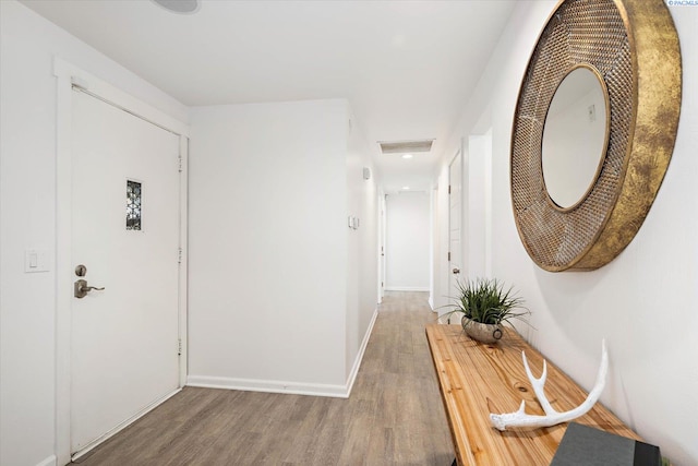2115 W 8th Pl, Kennewick, WA 99336 - corridor with wood finished floors, baseboards, and recessed lighting