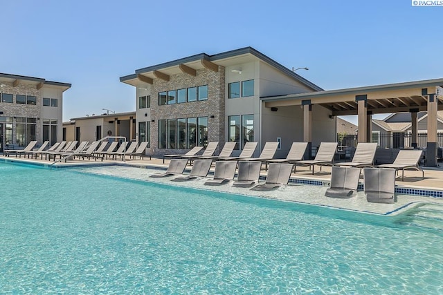 2817 Avrio Ave, Richland, WA 99354 - community pool featuring a patio