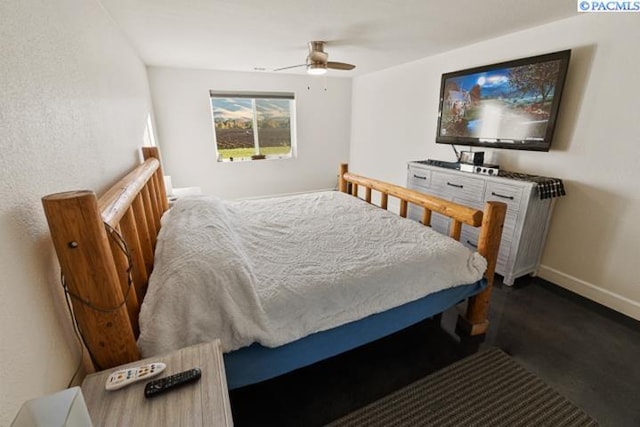 bedroom featuring ceiling fan