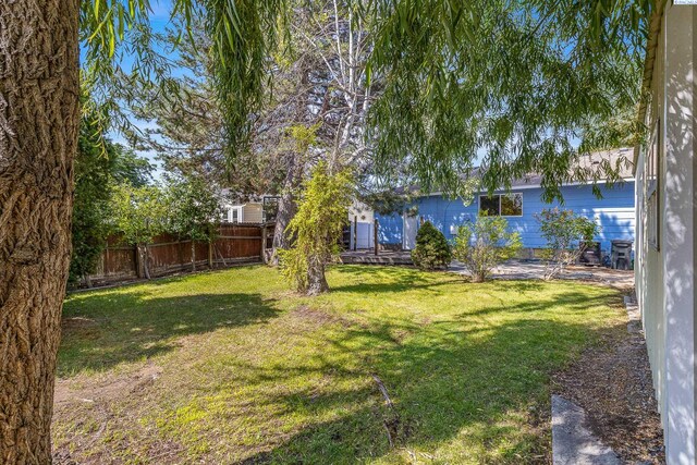2020 Newcomer Ave, Richland, WA 99354 - view of yard