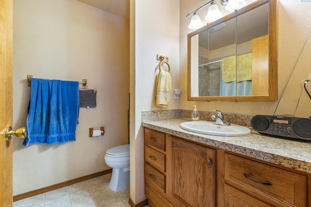 2020 Newcomer Ave, Richland, WA 99354 - full bathroom with vanity and a tile shower