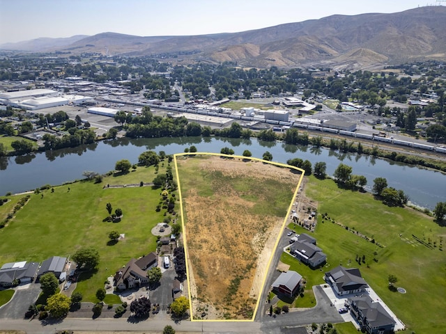 723 S 1366th Pr SW, Prosser, WA 99350 - photo 2