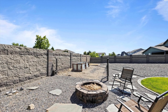 874 Pikes Peak Dr, West Richland, WA 99353 - view of patio with a fire pit