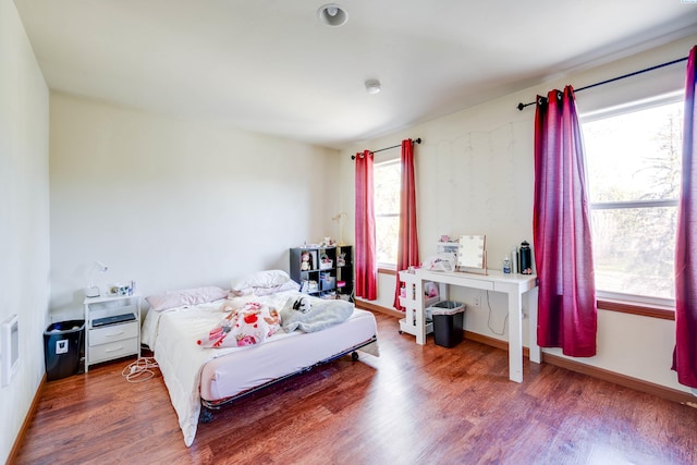 815 NE Illinois St, Pullman, WA 99163 - bedroom featuring wood finished floors