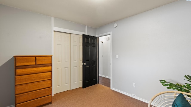 2404 Camden St, Richland, WA 99352 - bedroom with carpet, a closet, and baseboards