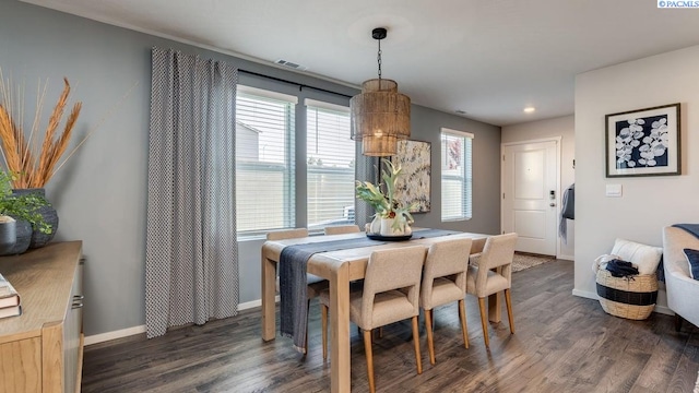 643 S Zeelar St, Kennewick, WA 99336 - dining space featuring dark wood-style floors and recessed lighting