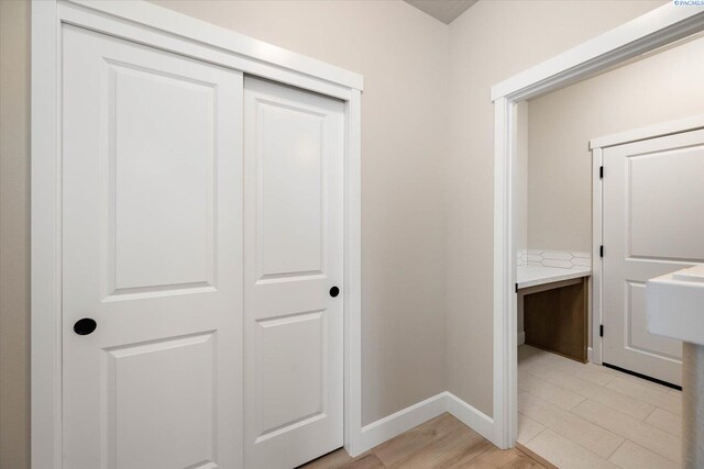 7136 W 28th Pl, Kennewick, WA 99338 - hall with baseboards and an office area