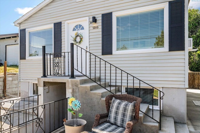 1205 N Union St, Kennewick, WA 99336 - view of doorway to property