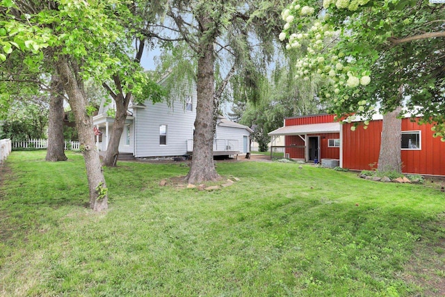 436 N Washington St, Tekoa, WA 99033 - view of yard featuring an outbuilding