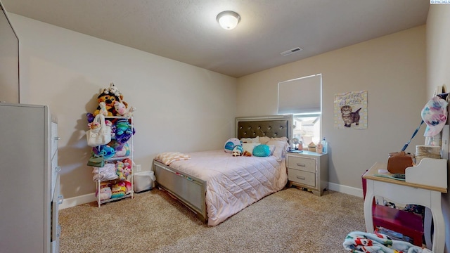 5802 Sidon Ln, Pasco, WA 99301 - bedroom featuring light colored carpet