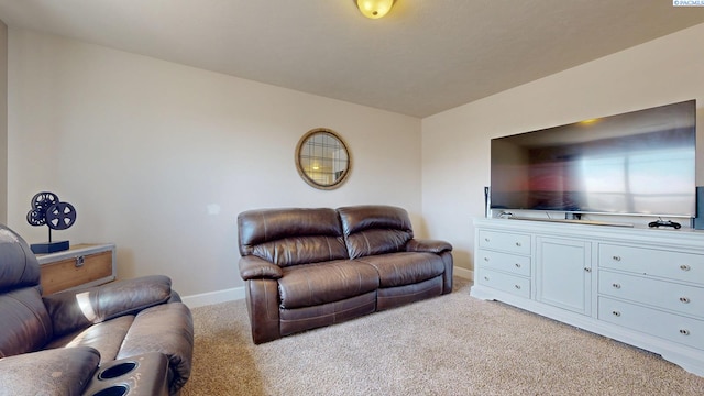 5802 Sidon Ln, Pasco, WA 99301 - living room featuring light carpet and baseboards