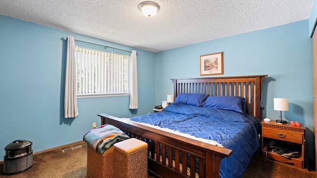 805 W 44th Pl, Kennewick, WA 99337 - bedroom featuring carpet flooring, a textured ceiling, and baseboards